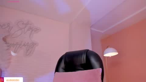 Alisson online show from February 16, 2025, 5:37 pm