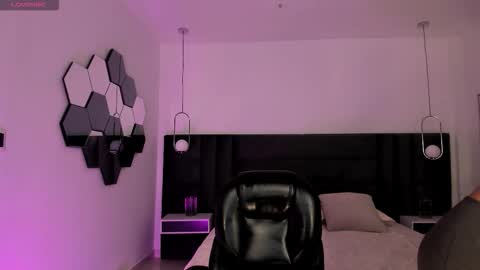 Snapshot of allyjensen chatting on February 5, 2026, 10:09 am Alisson online show from February 5, 2026, 10:09 am