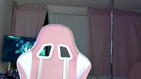 Ally Girl In Her Ally World online show from March 27, 2026, 8:26 am