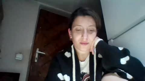 Alma online show from March 4, 2025, 9:00 pm