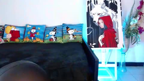 alma_art_ online show from October 16, 2025, 4:30 pm