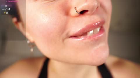Snapshot of alma_yammy chatting on January 17, 2025, 4:47 pm Alma online show from January 17, 2025, 4:47 pm