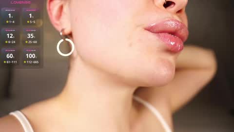 Snapshot of alma_yammy chatting on February 10, 2025, 3:32 pm Alma online show from February 10, 2025, 3:32 pm