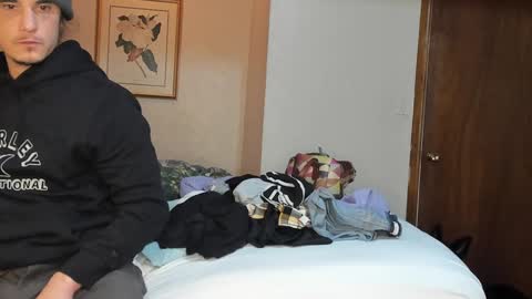 Snapshot of almakay01 chatting on January 12, 2025, 1:11 am Jean and nick online show from January 12, 2025, 1:11 am