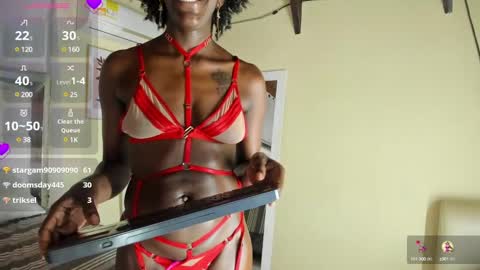 Snapshot of almasaennz chatting on December 8, 2024, 1:13 am online show from December 8, 2024, 1:13 am