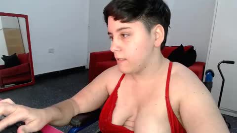 Snapshot of almondonwheels chatting on December 5, 2024, 12:30 am Almond online show from December 5, 2024, 12:30 am