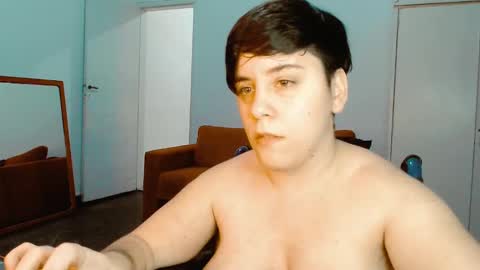 Snapshot of almondonwheels chatting on January 16, 2025, 7:28 am Almond online show from January 16, 2025, 7:28 am