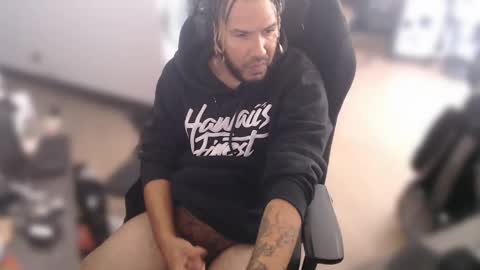 simplyfaded online show from February 13, 2025, 7:31 pm