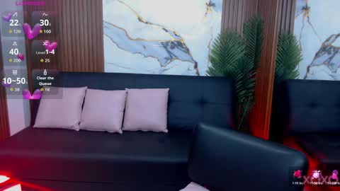 alonddra_tay online show from April 9, 2026, 11:37 am