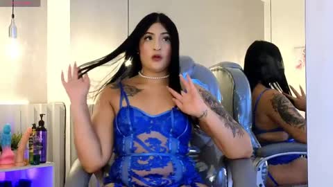 alondra_king online show from April 27, 2026, 3:59 am