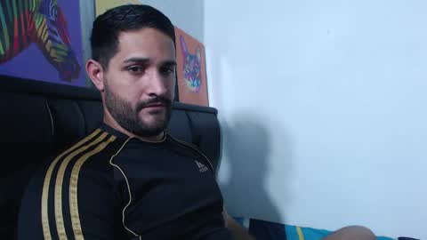 alonxoo online show from April 16, 2026, 7:58 pm