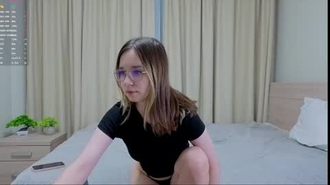 Alorenna online show from March 18, 2026, 6:00 pm