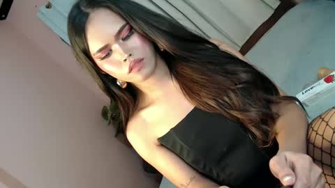 LEXY online show from January 24, 2025, 6:04 pm