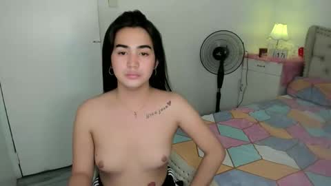 alovelydollnica online show from November 17, 2025, 9:48 am