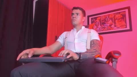 alpha_dominus_ online show from February 4, 2026, 4:40 am