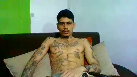 Snapshot of alpha_zom chatting on April 26, 2026, 4:21 am Alpha Zom online show from April 26, 2026, 4:21 am