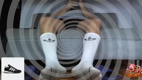 Snapshot of alphacashmaster8 chatting on April 24, 2026, 9:34 am MASTER FINDOM DRAIN... online show from April 24, 2026, 9:34 am