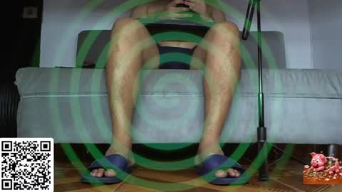 Snapshot of alphacashmaster8 chatting on April 28, 2026, 7:30 pm MASTER FINDOM DRAIN... online show from April 28, 2026, 7:30 pm