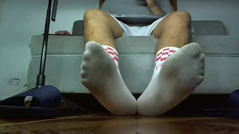 Snapshot of alphacashmaster8 chatting on May 8, 2026, 6:52 am MASTER FINDOM DRAIN... online show from May 8, 2026, 6:52 am