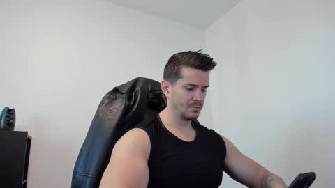 LeatherMaster online show from September 18, 2025, 6:37 am