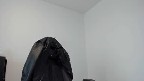 LeatherMaster online show from September 20, 2025, 6:25 am