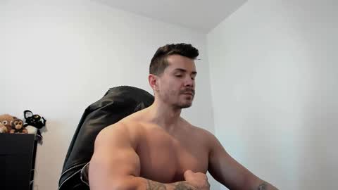 LeatherMaster online show from April 17, 2026, 9:34 am