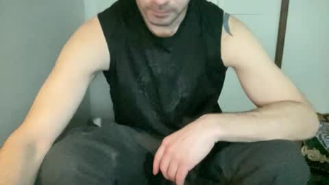 Snapshot of alphajosh chatting on February 28, 2026, 9:32 am alphajosh online show from February 28, 2026, 9:32 am