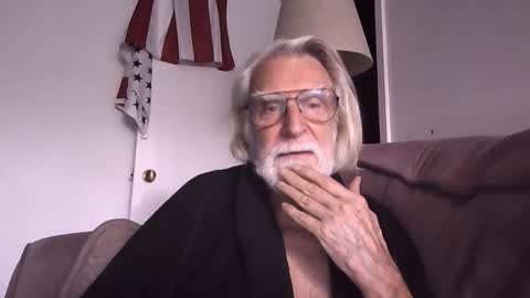 AlphaUniform online show from November 29, 2025, 4:10 pm