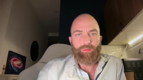 Snapshot of alroca82 chatting on February 5, 2026, 6:45 pm alroca82 online show from February 5, 2026, 6:45 pm