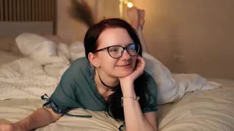 Snapshot of alucidreaming chatting on April 27, 2026, 9:13 pm Lucid Dreaming online show from April 27, 2026, 9:13 pm