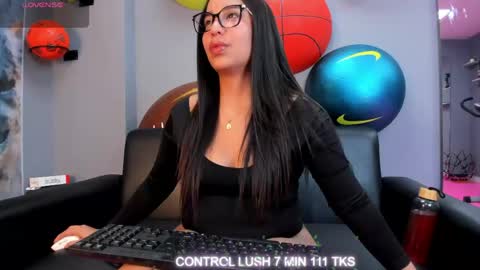 Snapshot of aluna_2_brown chatting on May 29, 2026, 3:43 pm ALUNA online show from May 29, 2026, 3:43 pm