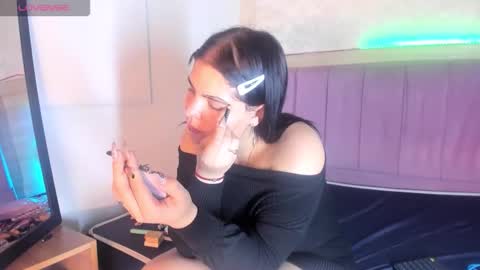 Snapshot of alunnaclarkcm chatting on December 15, 2025, 3:33 am alunnaclarkcm online show from December 15, 2025, 3:33 am