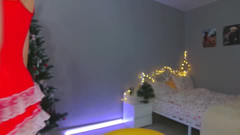 Snapshot of aluntick chatting on December 29, 2024, 1:38 pm Amelia NEXT STREAM  online show from December 29, 2024, 1:38 pm