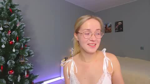 Snapshot of aluntick chatting on January 7, 2025, 2:08 pm Amelia NEXT STREAM  online show from January 7, 2025, 2:08 pm
