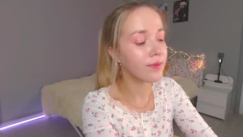 Snapshot of aluntick chatting on January 15, 2025, 5:15 pm Amelia NEXT STREAM  online show from January 15, 2025, 5:15 pm