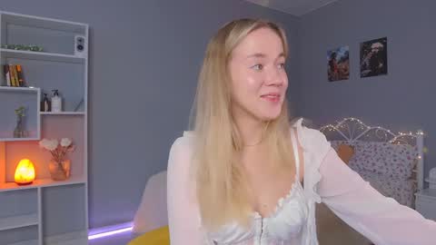 Snapshot of aluntick chatting on February 2, 2025, 1:52 pm Amelia NEXT STREAM  online show from February 2, 2025, 1:52 pm