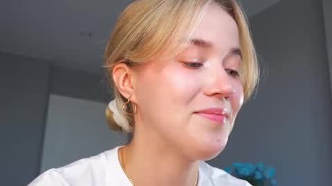 Snapshot of aluntick chatting on September 10, 2025, 1:55 pm Amelia NEXT STREAM  online show from September 10, 2025, 1:55 pm