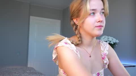 Snapshot of aluntick chatting on September 12, 2025, 1:33 pm Amelia NEXT STREAM  online show from September 12, 2025, 1:33 pm