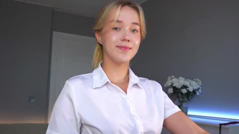 Snapshot of aluntick chatting on October 10, 2025, 1:54 pm Amelia NEXT STREAM  online show from October 10, 2025, 1:54 pm