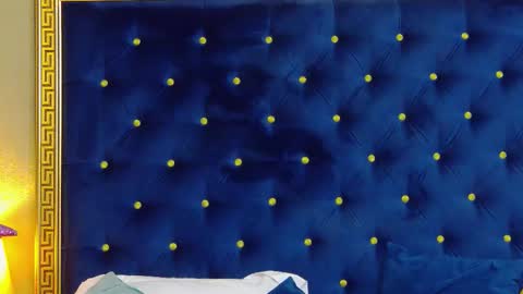 Snapshot of alura_jenson_ chatting on September 15, 2025, 6:19 pm Alura Jenson online show from September 15, 2025, 6:19 pm