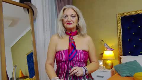 Snapshot of alura_jenson_ chatting on October 27, 2025, 8:02 pm Alura Jenson online show from October 27, 2025, 8:02 pm