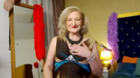 Snapshot of alura_jenson_ chatting on May 13, 2026, 9:22 pm Alura Jenson online show from May 13, 2026, 9:22 pm