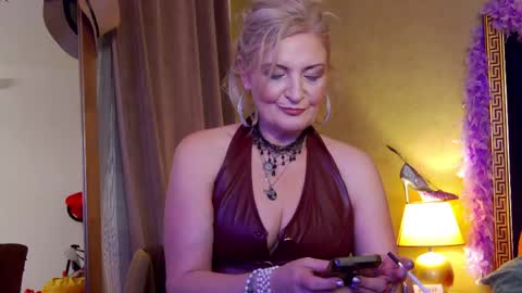 Snapshot of alura_jenson_ chatting on May 30, 2026, 10:40 pm Alura Jenson online show from May 30, 2026, 10:40 pm