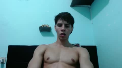 Snapshot of alvarodancer chatting on October 8, 2025, 2:25 pm alvarodancer online show from October 8, 2025, 2:25 pm