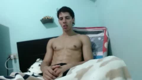 Snapshot of alvarodancer chatting on October 9, 2025, 6:55 am alvarodancer online show from October 9, 2025, 6:55 am