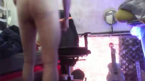 Snapshot of alwaysniceguy2 chatting on October 22, 2025, 2:56 am HoneyMelonGuy online show from October 22, 2025, 2:56 am