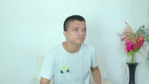 Snapshot of aly_n_sebas chatting on April 24, 2026, 2:36 am aly_n_sebas online show from April 24, 2026, 2:36 am