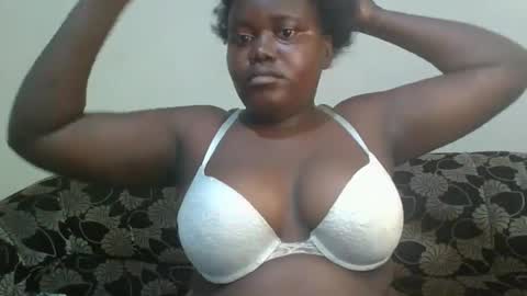 Snapshot of alyabeiby chatting on February 9, 2026, 8:29 am alyabeiby online show from February 9, 2026, 8:29 am