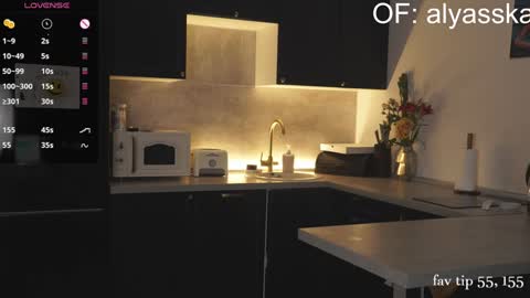 Snapshot of alyaska_2000 chatting on January 4, 2025, 7:44 pm Anna fav tip 55 3 online show from January 4, 2025, 7:44 pm