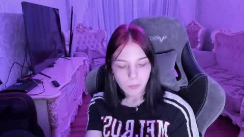 alyaska_yang online show from May 31, 2026, 8:32 pm